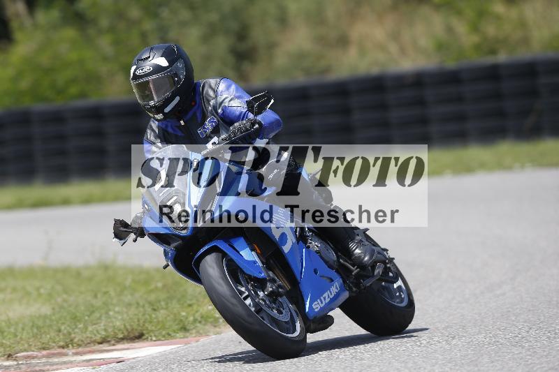 /27 12.06.2025 Ducati Schweiz Trackday Warmup  ADR/gruen-vert/4